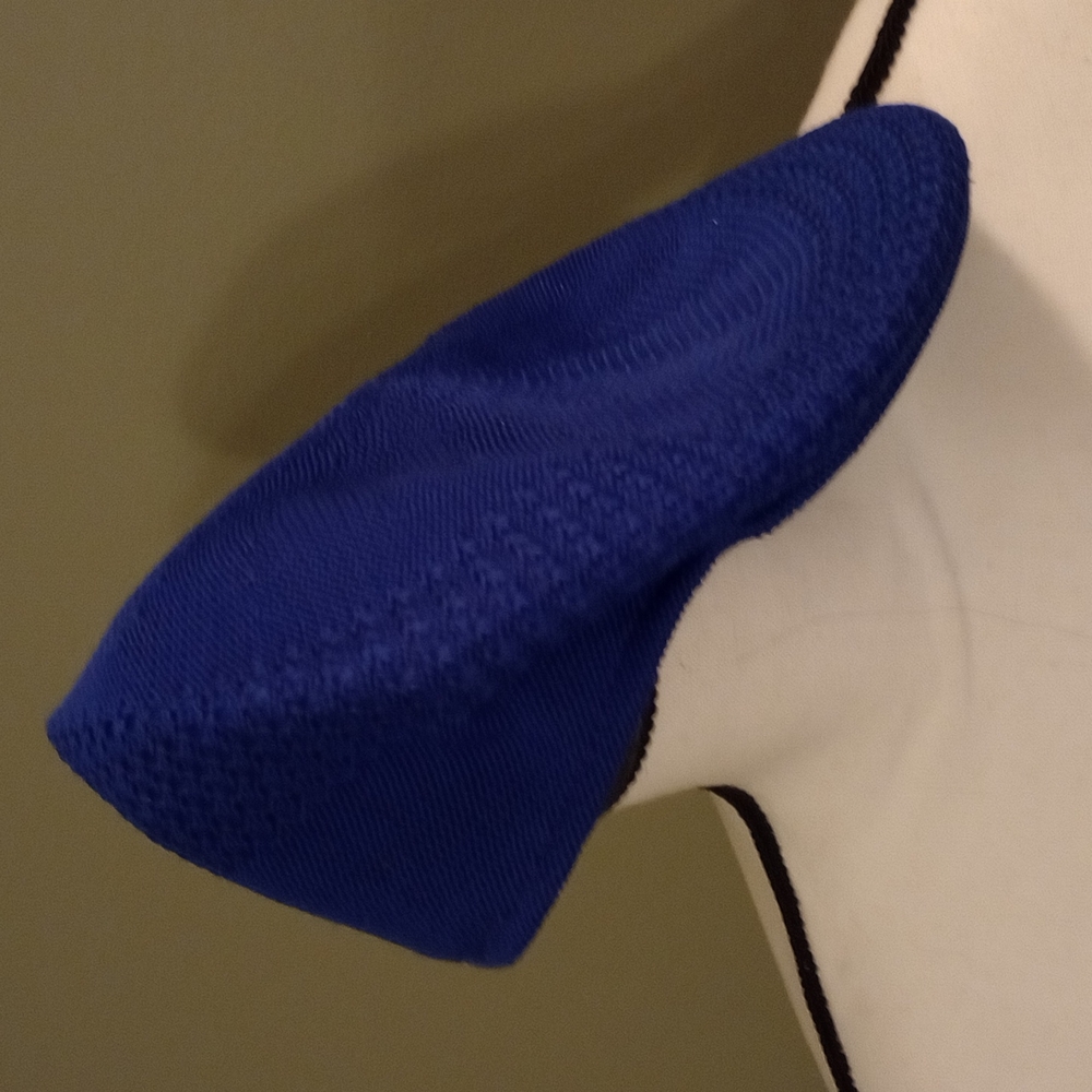 Royal blue 🔵 hat